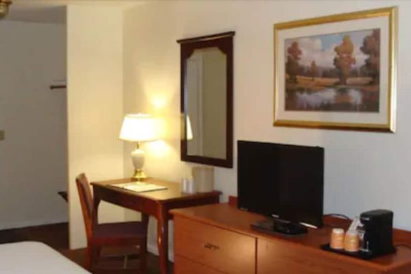 Hotel University Lodge (Amherst)